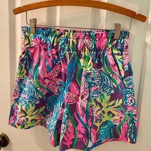 LILLY PULITZER NWT- SIZE: SMALL- SHORTS